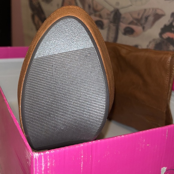 NWT Brown high heel stiletto boots 👢 - Picture 9 of 9